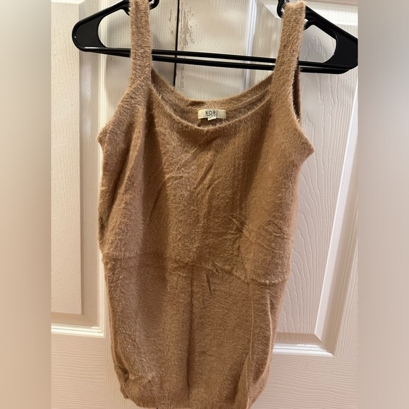 Kori Tops - Kori size L women’s tank.